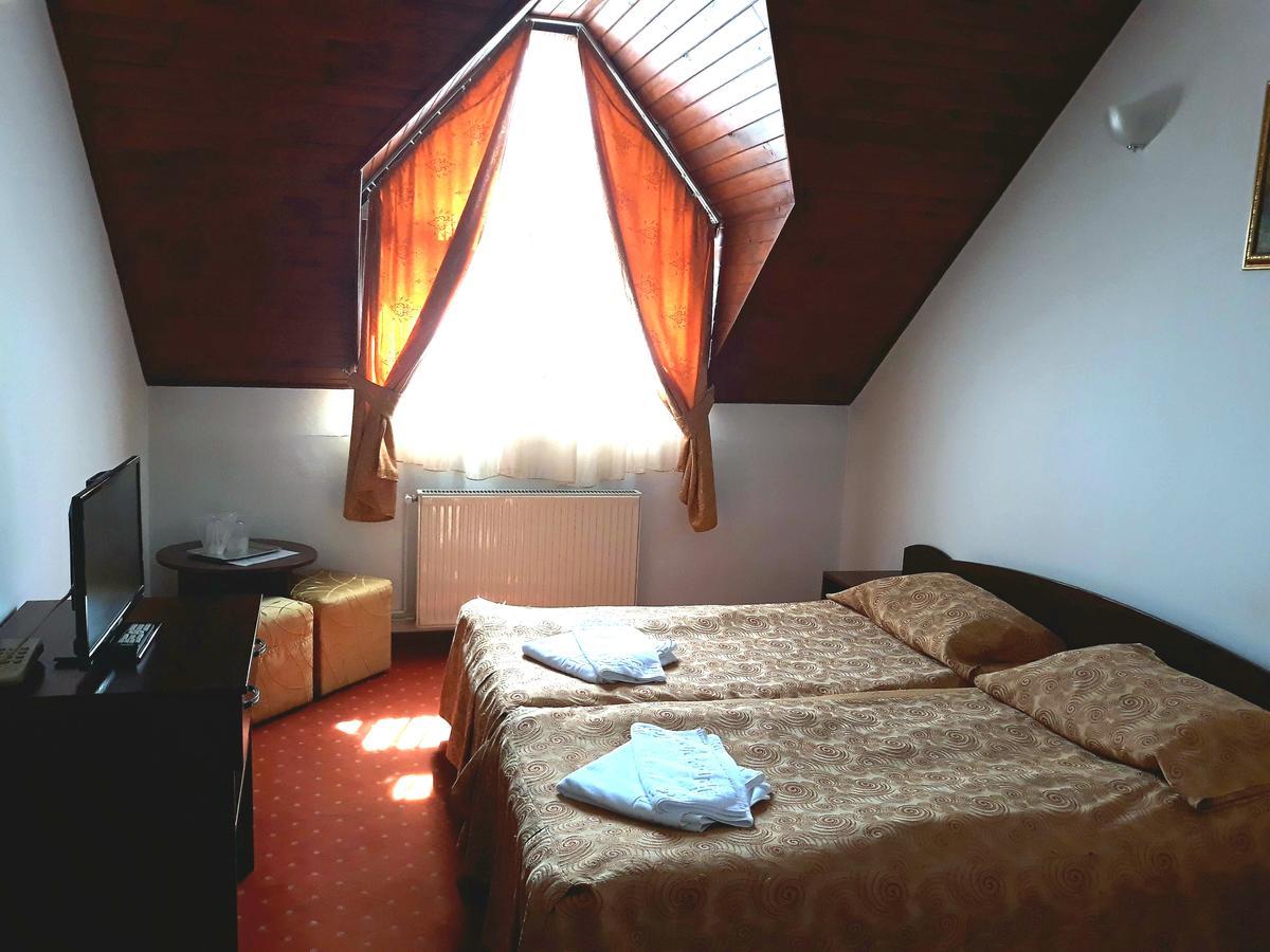 Motel Din Darste Săcele Exteriér fotografie